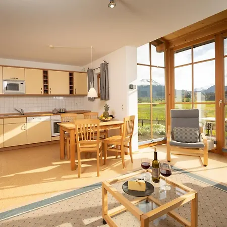 Haus Bellevue: Family Wellness Retreat with 4-Star Amenities Apartment Oberstdorf Exterior photo