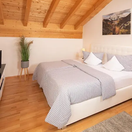 Haus Bellevue: Family Wellness Retreat with 4-Star Amenities Apartment Oberstdorf Exterior photo